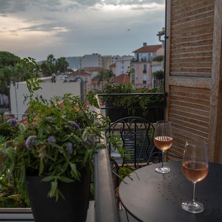 Unique Boutique Hotel Antibes Juan-Les-Pins Buitenkant foto