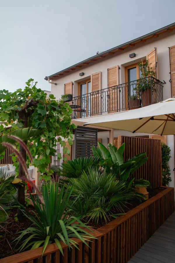 Unique Boutique Hotel Antibes Juan-Les-Pins Buitenkant foto