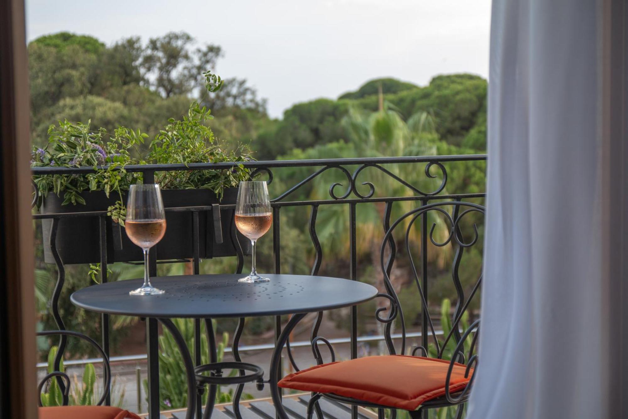 Unique Boutique Hotel Antibes Juan-Les-Pins Buitenkant foto